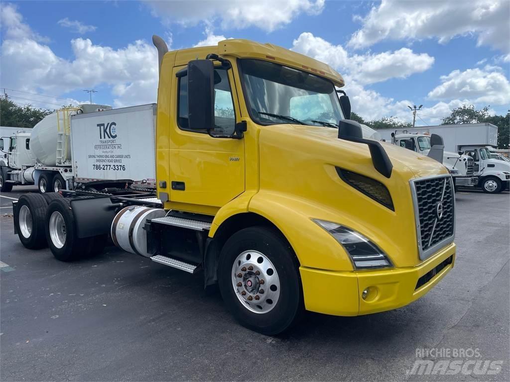 Volvo VNR64T300 Conventional Trucks / Tractor Trucks