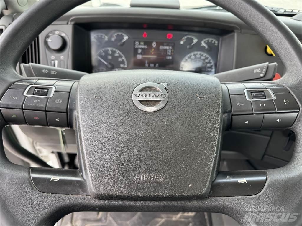 Volvo VNR64T300 Conventional Trucks / Tractor Trucks