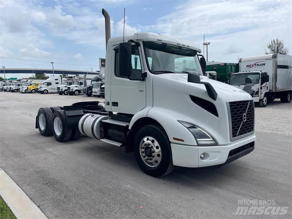 Volvo VNR64T300 Conventional Trucks / Tractor Trucks