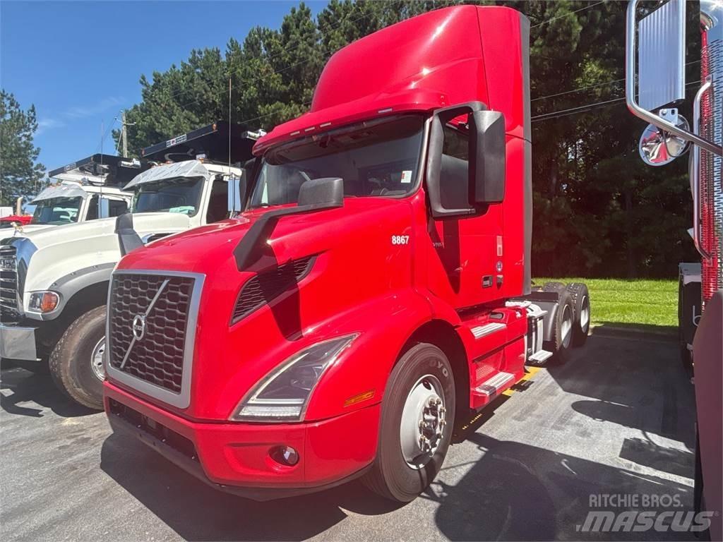 Volvo VNR64T300 Conventional Trucks / Tractor Trucks