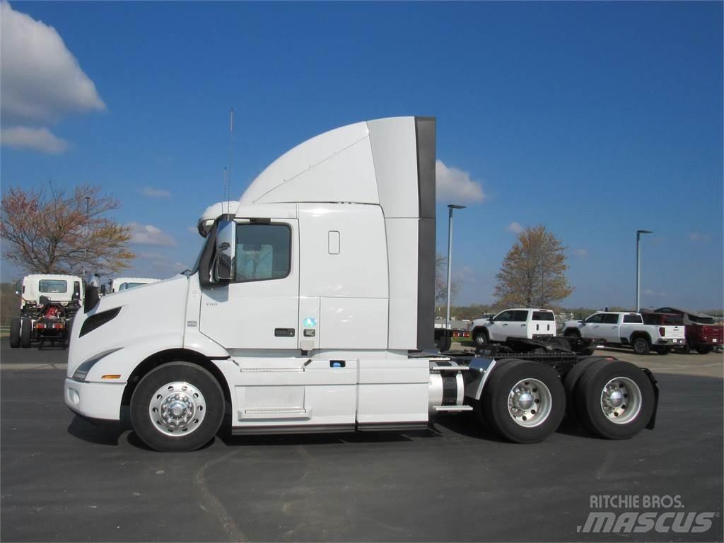 Volvo VNR64T400 Conventional Trucks / Tractor Trucks