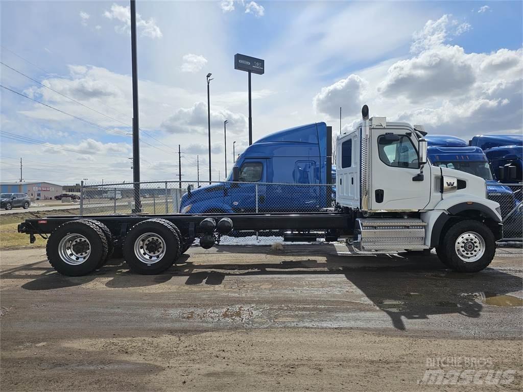 Western Star 47X Cab & Chassis Trucks