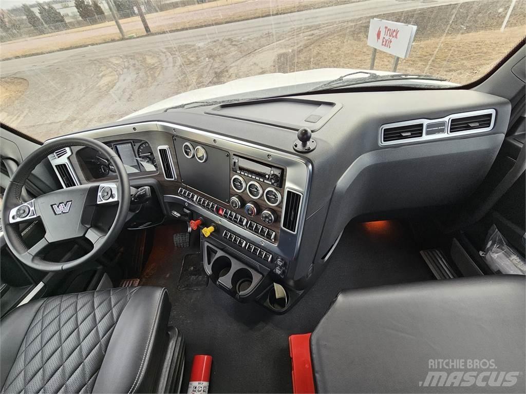 Western Star 49X Cab & Chassis Trucks