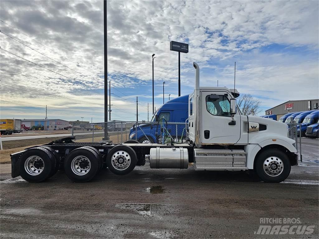 Western Star 49X Cab & Chassis Trucks