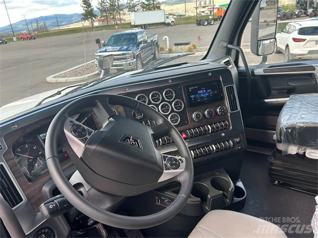 Western Star 49X Conventional Trucks / Tractor Trucks