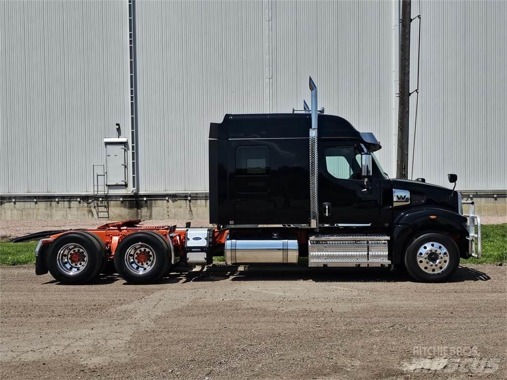 Western Star 49X Conventional Trucks / Tractor Trucks