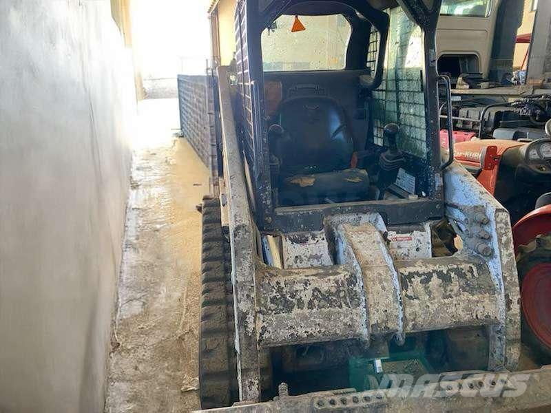 Bobcat T140 Mini Loader