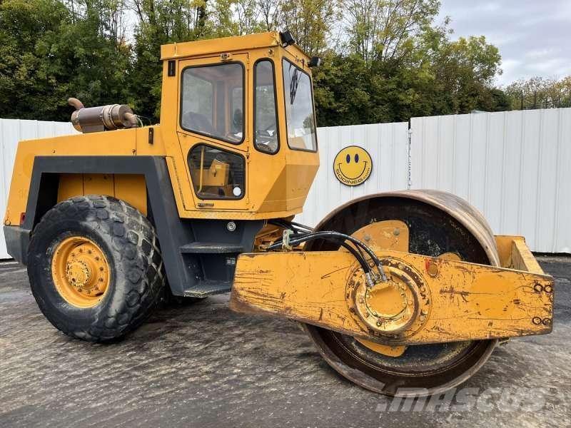Bomag BW213D Soil Compactors