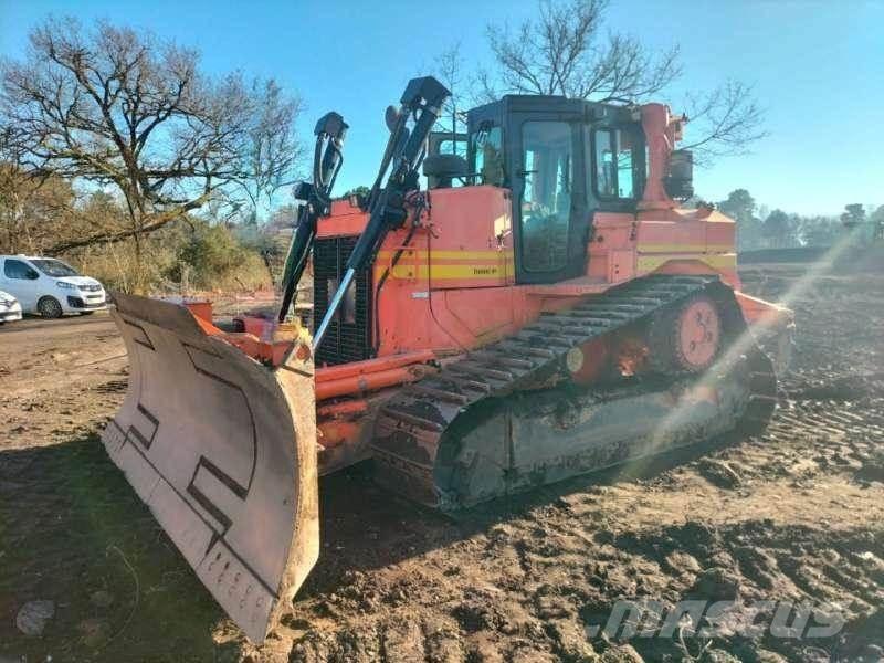 CAT D6T Crawler dozers