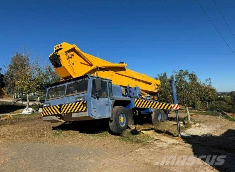 Condor 125/S Mobile and all terrain cranes