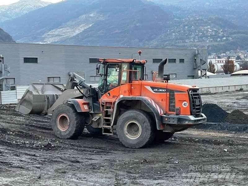 Doosan DL300 Wheel Loaders
