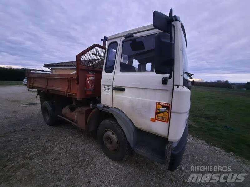 Renault 4X2 Dump Trucks