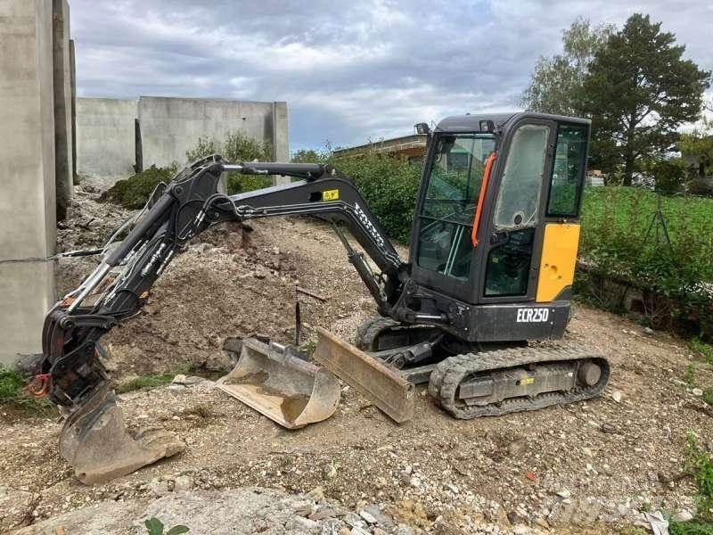 Volvo ECR25D Mini Excavators <7t (Mini Diggers)