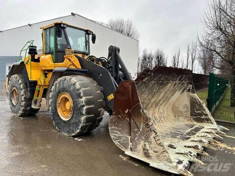 Volvo L220H Wheel Loaders