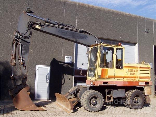 Åkerman H7MC Wheeled Excavators