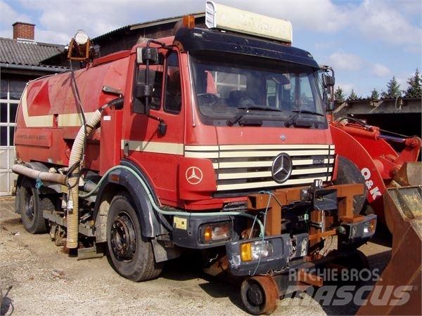 Mercedes-Benz 1824 Other Trucks