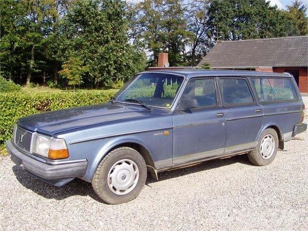 Volvo 240GL Automobiles / SUVS
