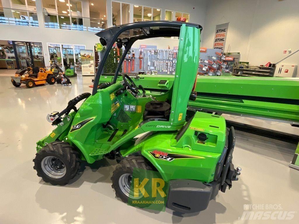 Avant E5 Front Loaders
