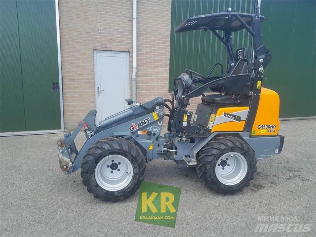 GiANT G1500 Front Loaders