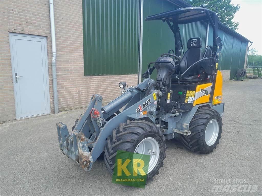 GiANT G1500 Front Loaders
