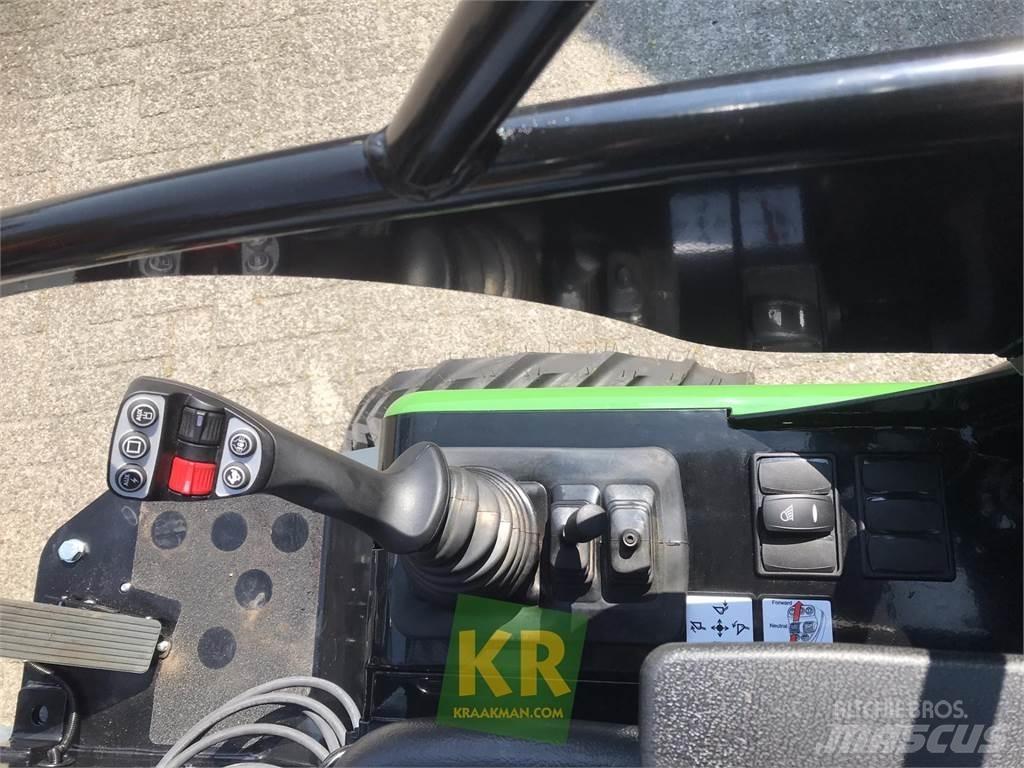 GiANT G2200E Front Loaders
