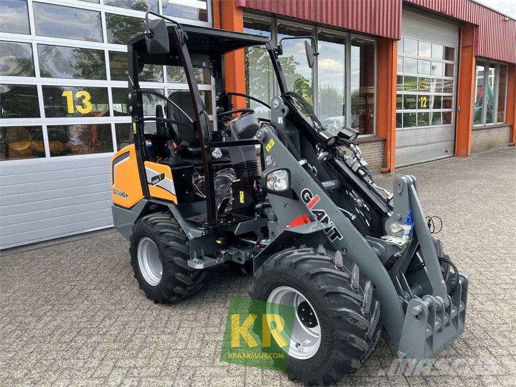 GiANT G2700 HD+ Front Loaders
