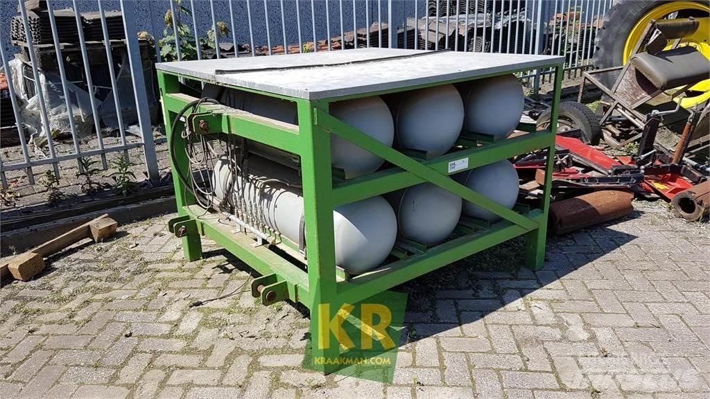 Hoaf 6x 116 liter Farm Equipment - Others