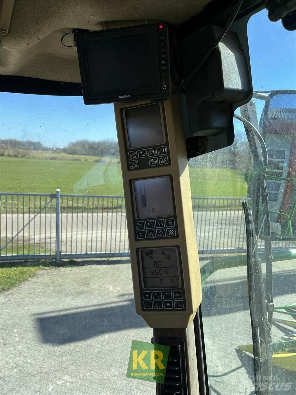 John Deere 7450 Forage Harvester