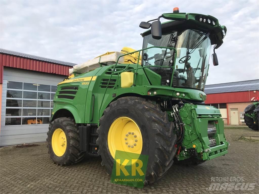 John Deere 8500 Forage Harvester