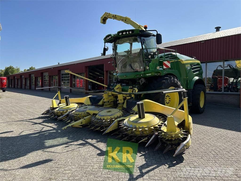 John Deere 8500 Forage Harvester