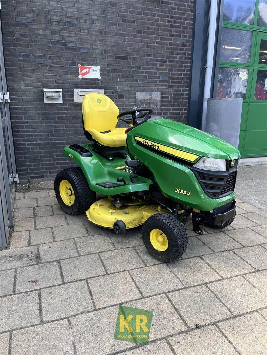 John Deere X354 Riding mowers