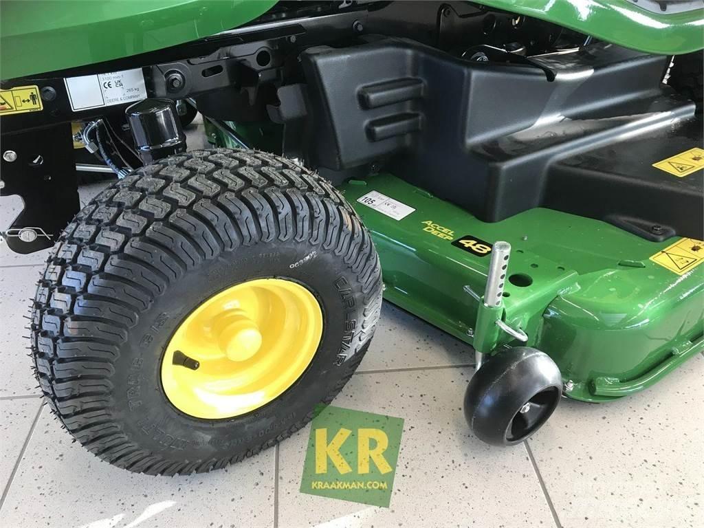 John Deere X370 Riding mowers