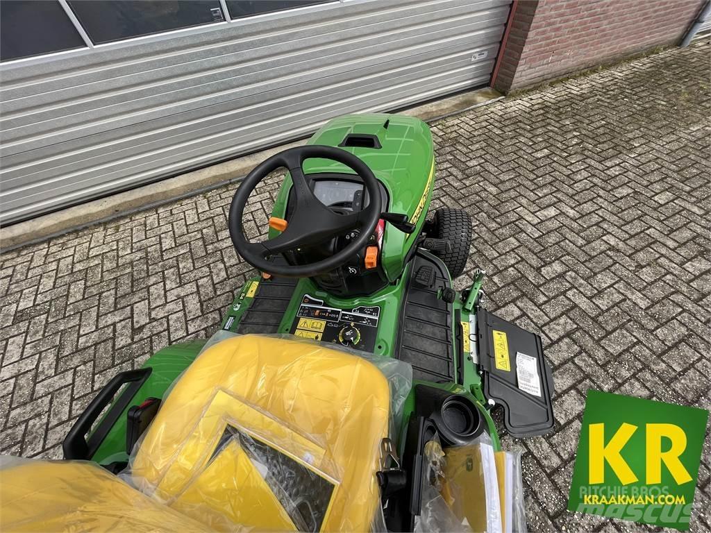 John Deere X940 Riding mowers
