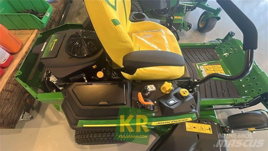 John Deere Z320R Farm Equipment - Others