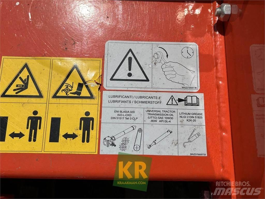 Kubota RTZ4512 Haulm toppers