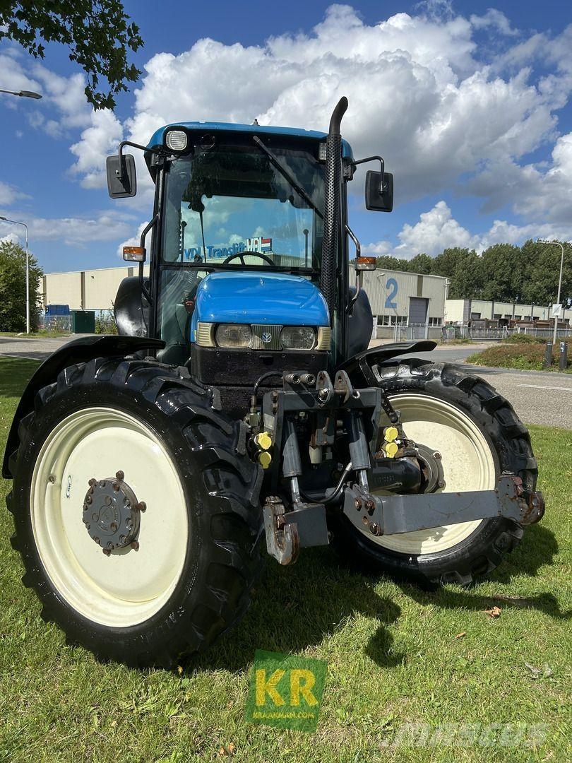 New Holland TN75S Tractors