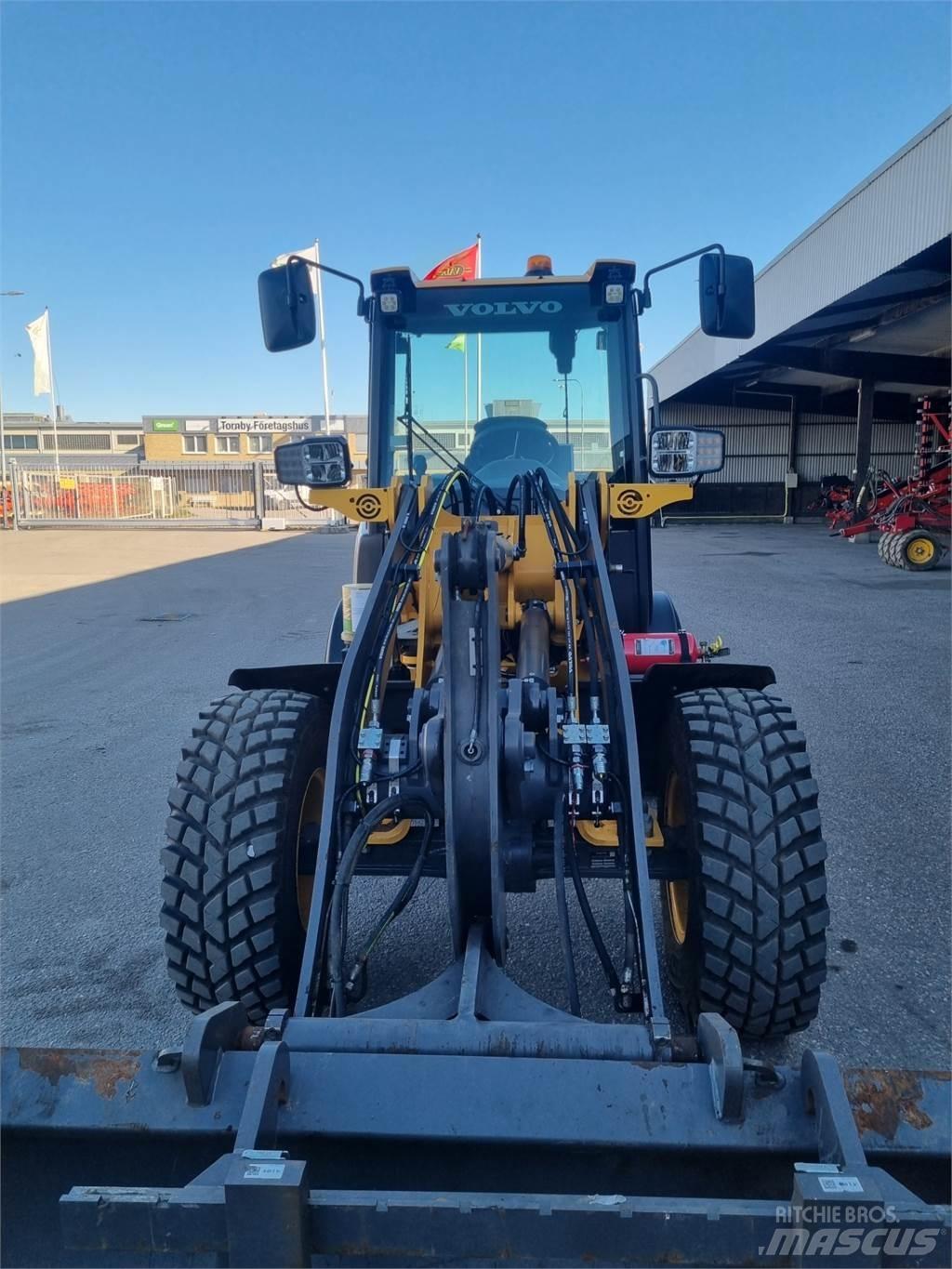 Volvo JL25H Mini Loader