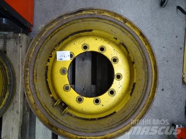 Volvo L70D Fälg Tires, wheels and rims