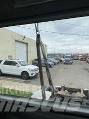 Freightliner 122SD Conventional Trucks / Tractor Trucks