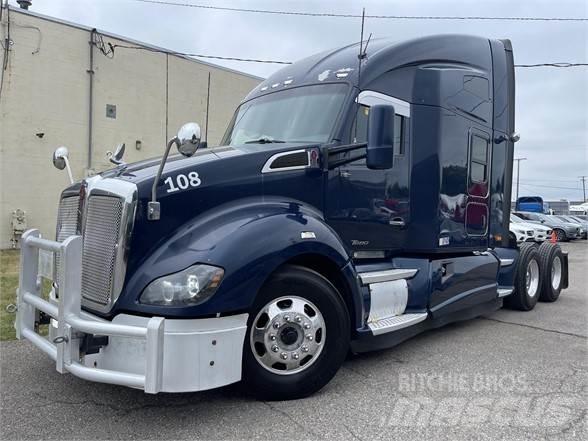 Kenworth T680 Conventional Trucks / Tractor Trucks