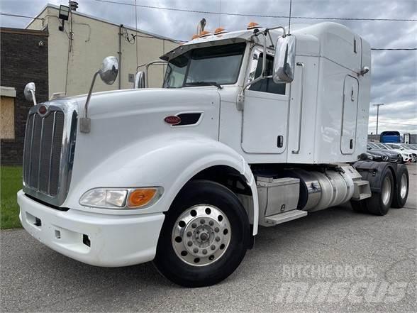 Peterbilt 386 Conventional Trucks / Tractor Trucks