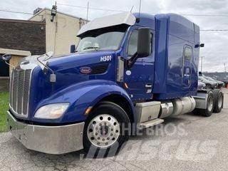 Peterbilt 579 Conventional Trucks / Tractor Trucks