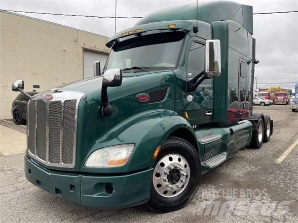 Peterbilt 579 Conventional Trucks / Tractor Trucks