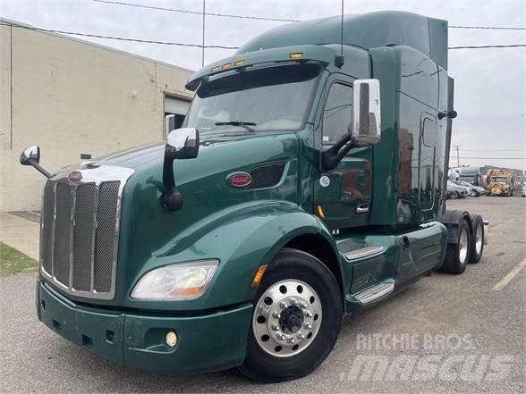 Peterbilt 579 Conventional Trucks / Tractor Trucks