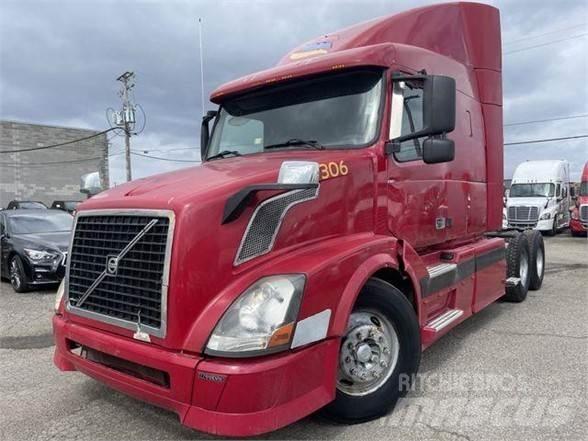 Volvo VNL64T730 Conventional Trucks / Tractor Trucks
