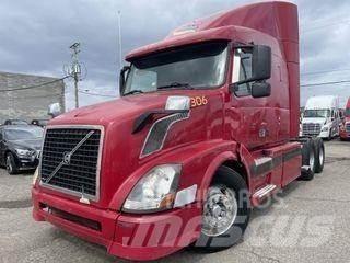 Volvo VNL64T730 Conventional Trucks / Tractor Trucks