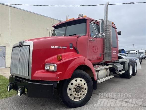Western Star 4900 Conventional Trucks / Tractor Trucks