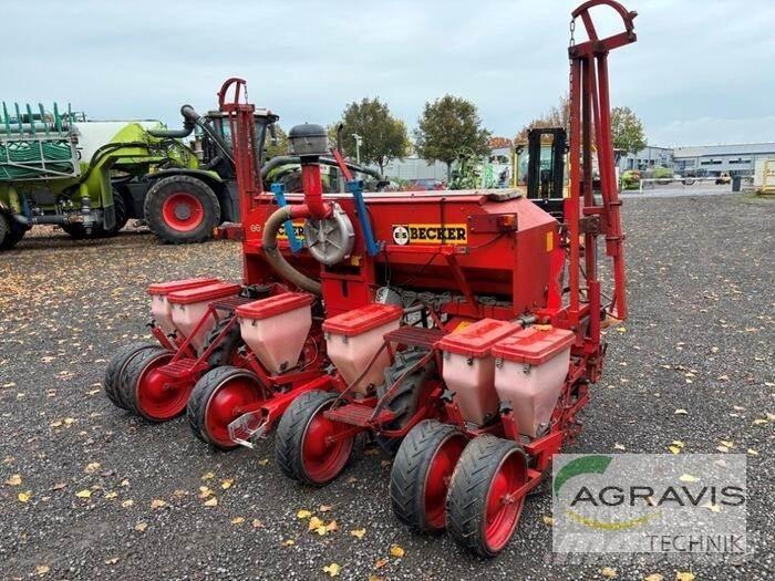 Becker AEROMAT T6Z Farm Drills