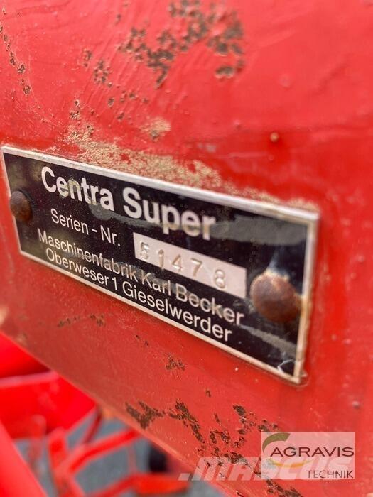 Becker CENTRA SUPER Farm Drills