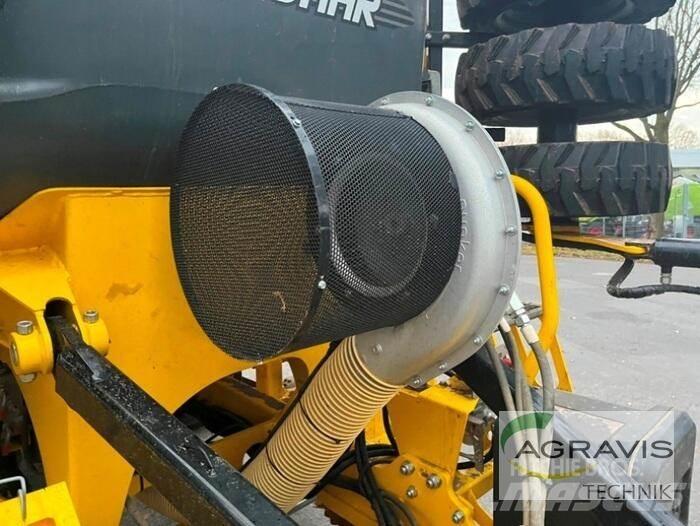 Bednar OMEGA OO 6000 Farm Drills